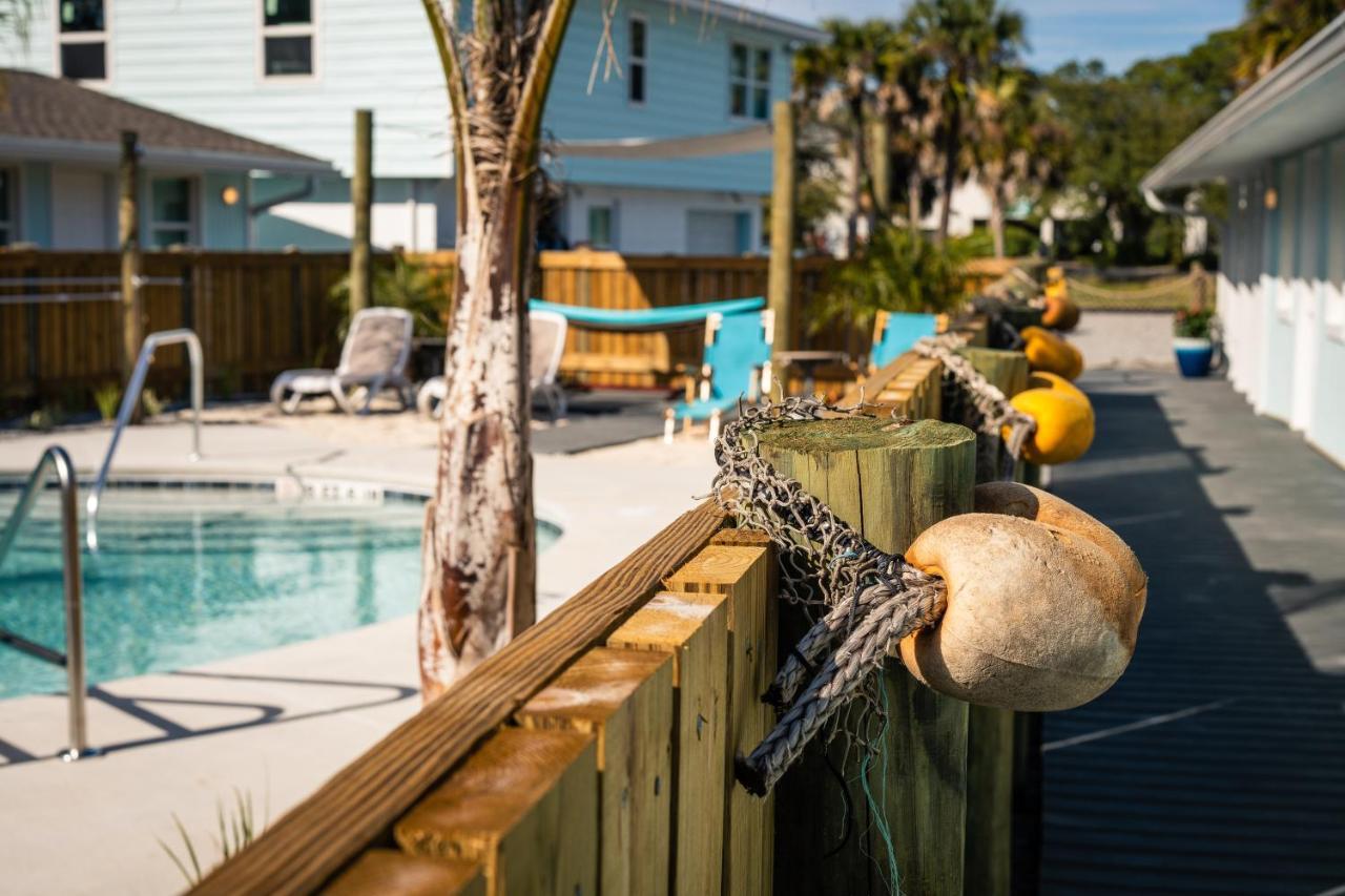 Salt Air Inn & Suites Atlantic Beach Exterior foto